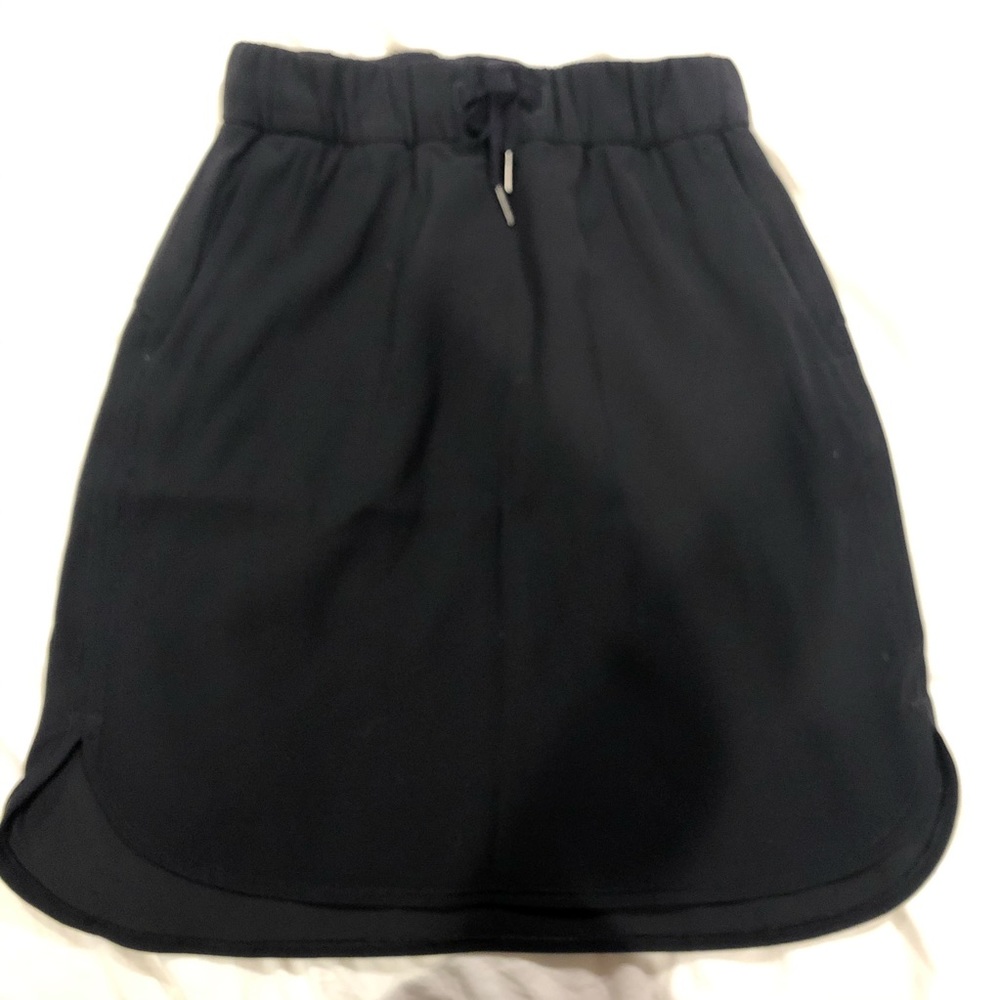 Lululemon On the Fly Skirt